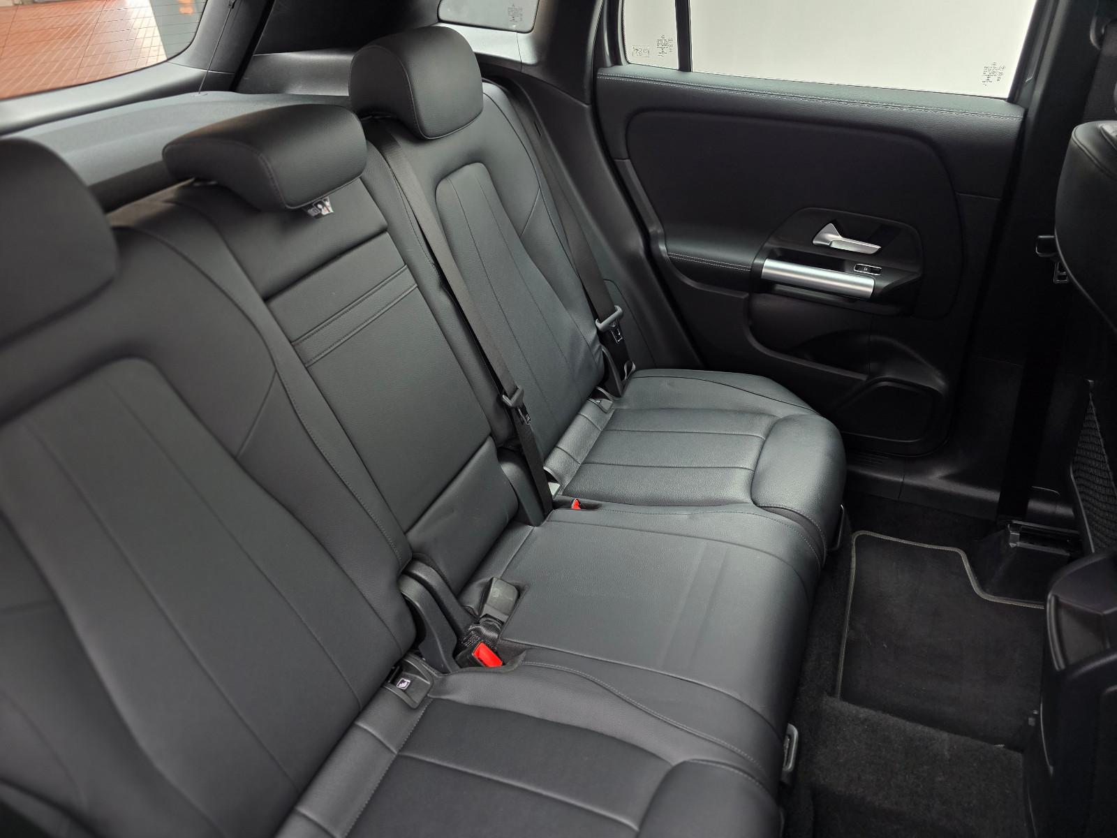 Mercedes-Benz GLA 7G-DCT Progressive LED KAMERA MBUX NAVI, миниатюра 18