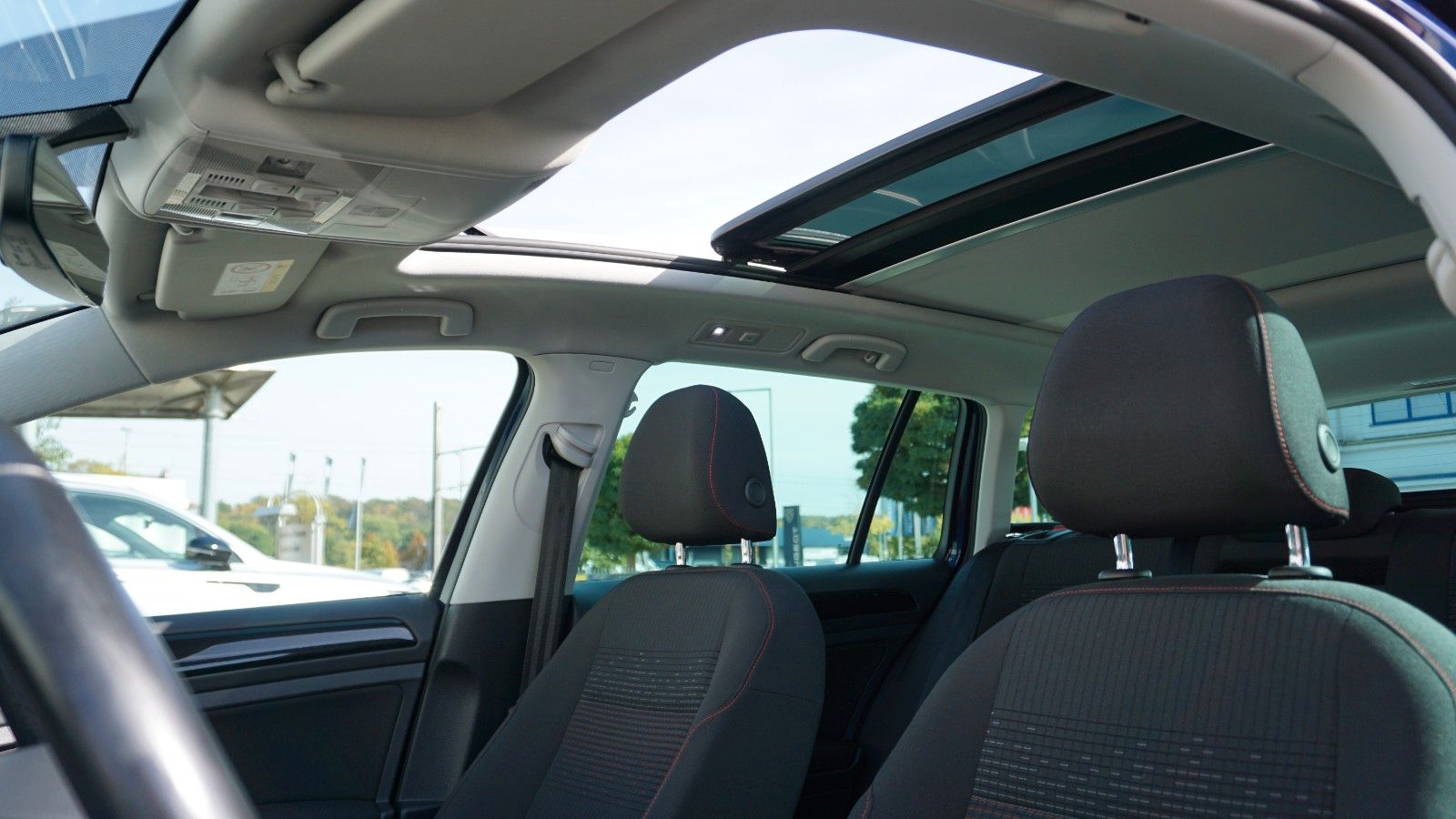 Fahrzeugabbildung Volkswagen Golf VII Variant Sound Panorama,ACC,AppleCarPlay