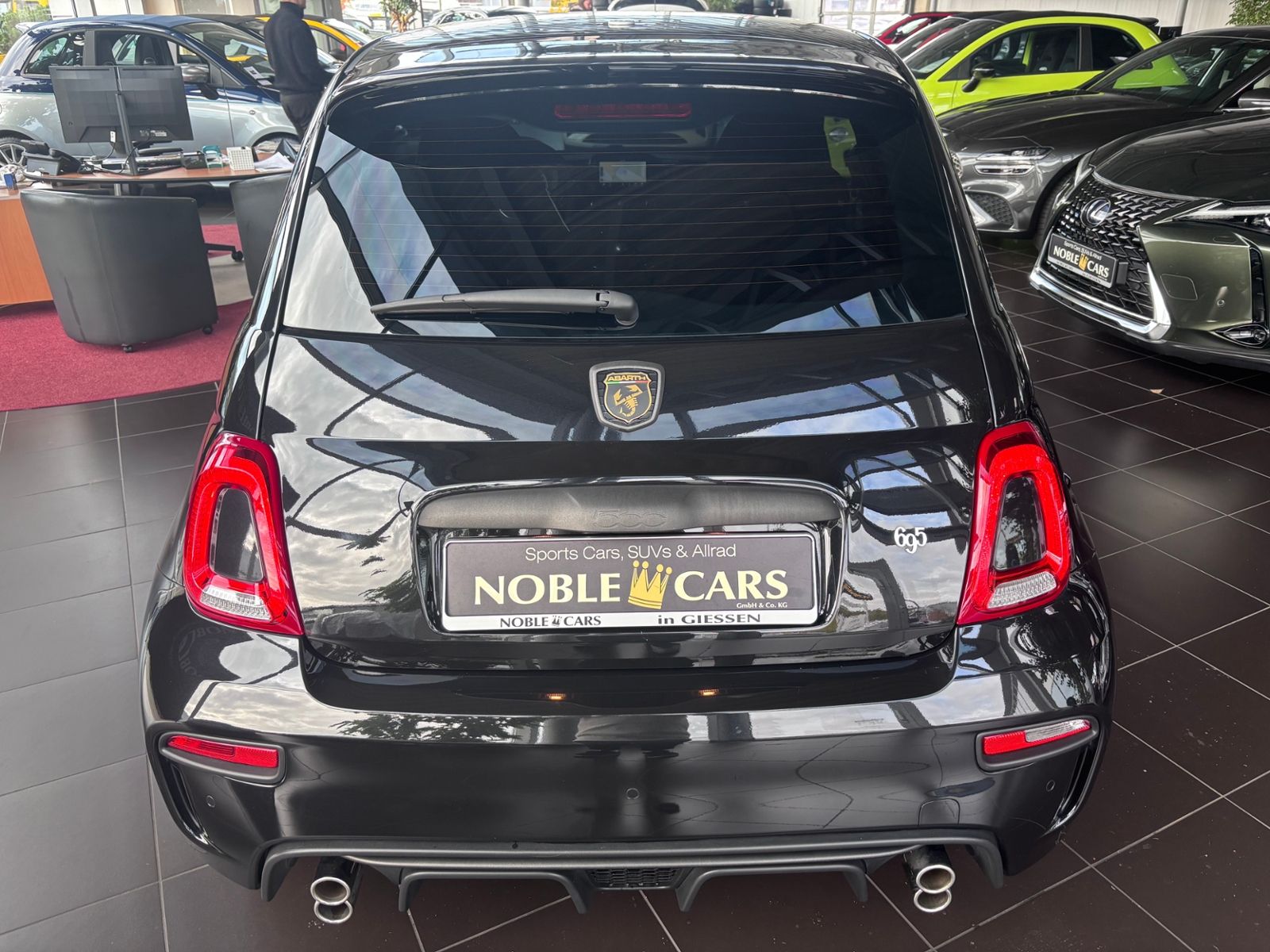 Fahrzeugabbildung Abarth 695 75 Anniversario NAVI ALU Beats