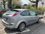 Ford Focus 1.6 Benziner mit tüv - Ford aus 2005: Coupe