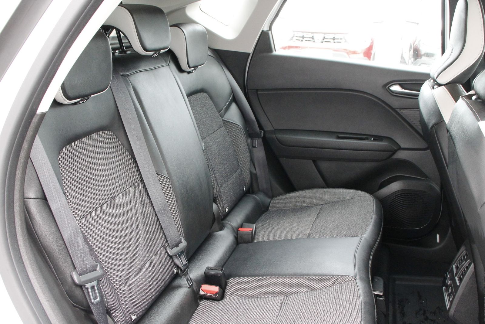 Fahrzeugabbildung Renault Captur INTENS TCe 100