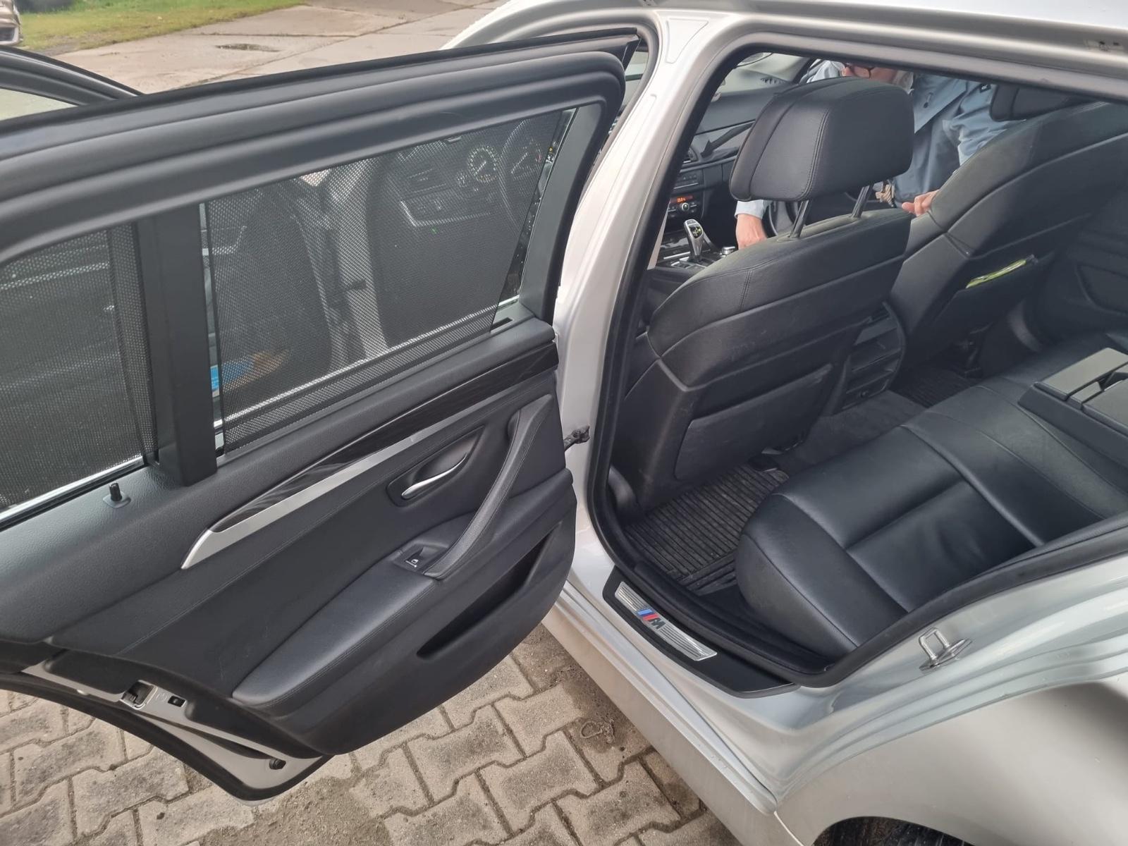 BMW 530 2011 — photo 14
