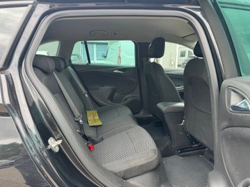 Opel Astra - 11