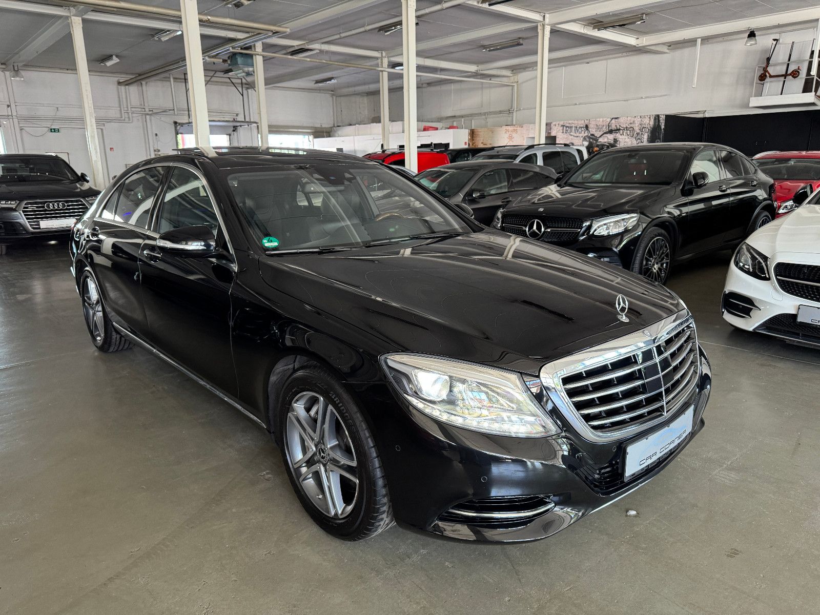 Fahrzeugabbildung Mercedes-Benz S 500 4MATIC LANG PANORAMA BURMESTER 4XSITZKLIMA