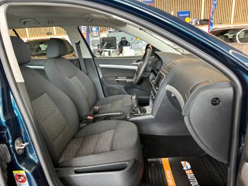 MYAUTOCENTER – Gebraucht- und Jahreswagen mit Werkstattservice in Pfaffenhofen Skoda Octavia Combi GreenLine *TÜV0328*Klima*PDC*