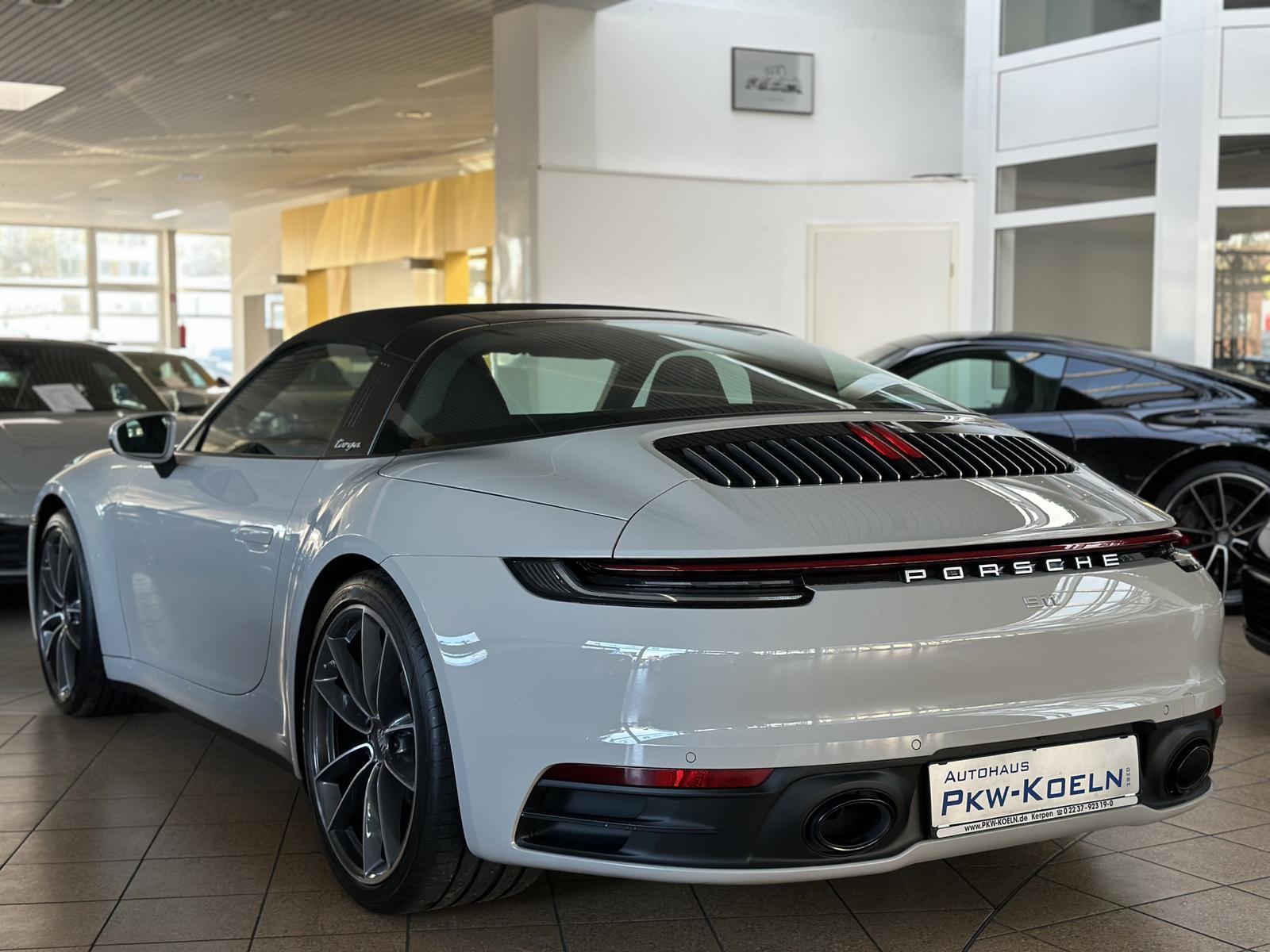 Porsche 992 (911) Targa 4 *PASM*BOSE*SiTZBE*LED*ABGAS*