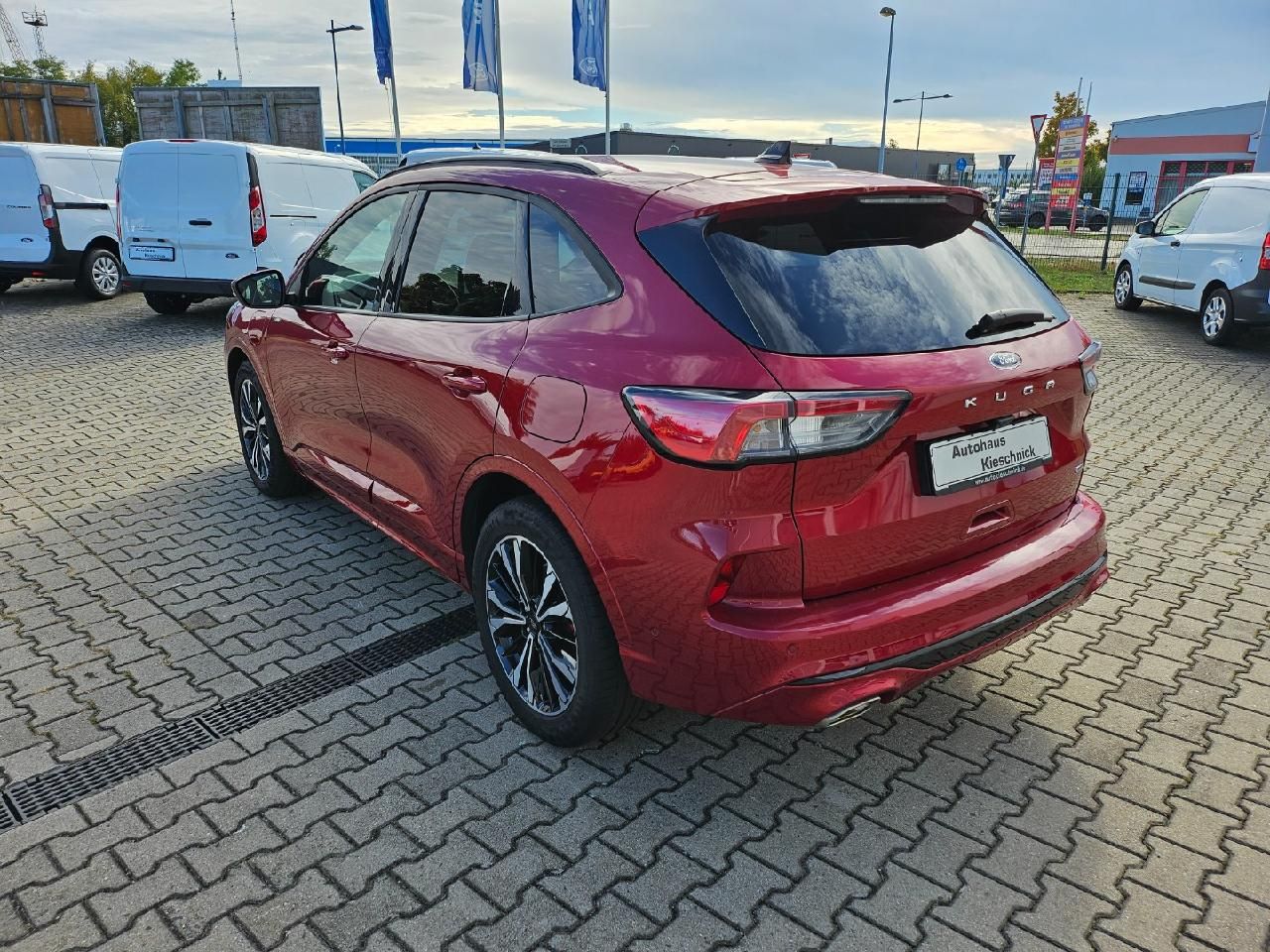 Fahrzeugabbildung Ford Kuga Plug-In Hybrid ST-Line X