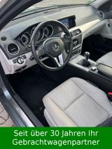 Mercedes-Benz C 220CDI BlueEfficiency Avantgarde NAVI Bi-Xenon - Mercedes-Benz C 220 aus 2010: Cdi