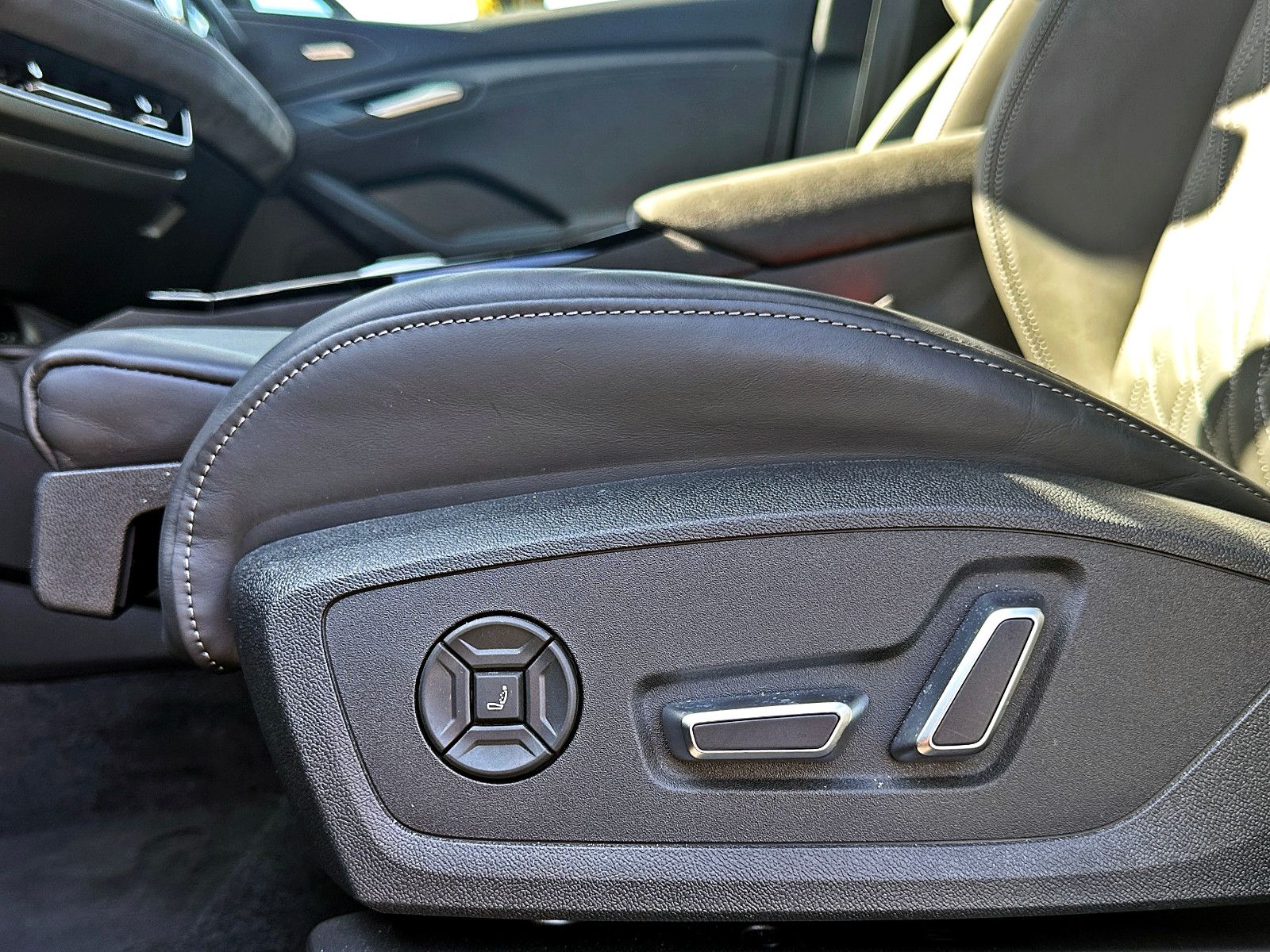 Audi Q6 e-tron - Bild 14