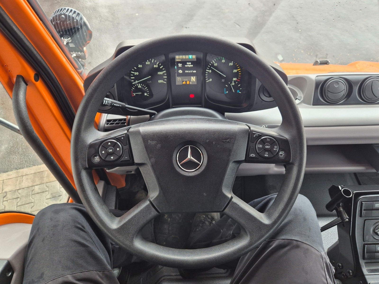 Fahrzeugabbildung Unimog MB U530 4x4 Jotha VarioPilot Zapfwelle Hydro