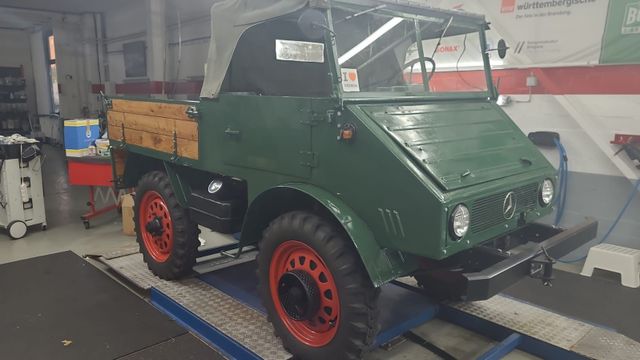 Unimog 401/Restauriert