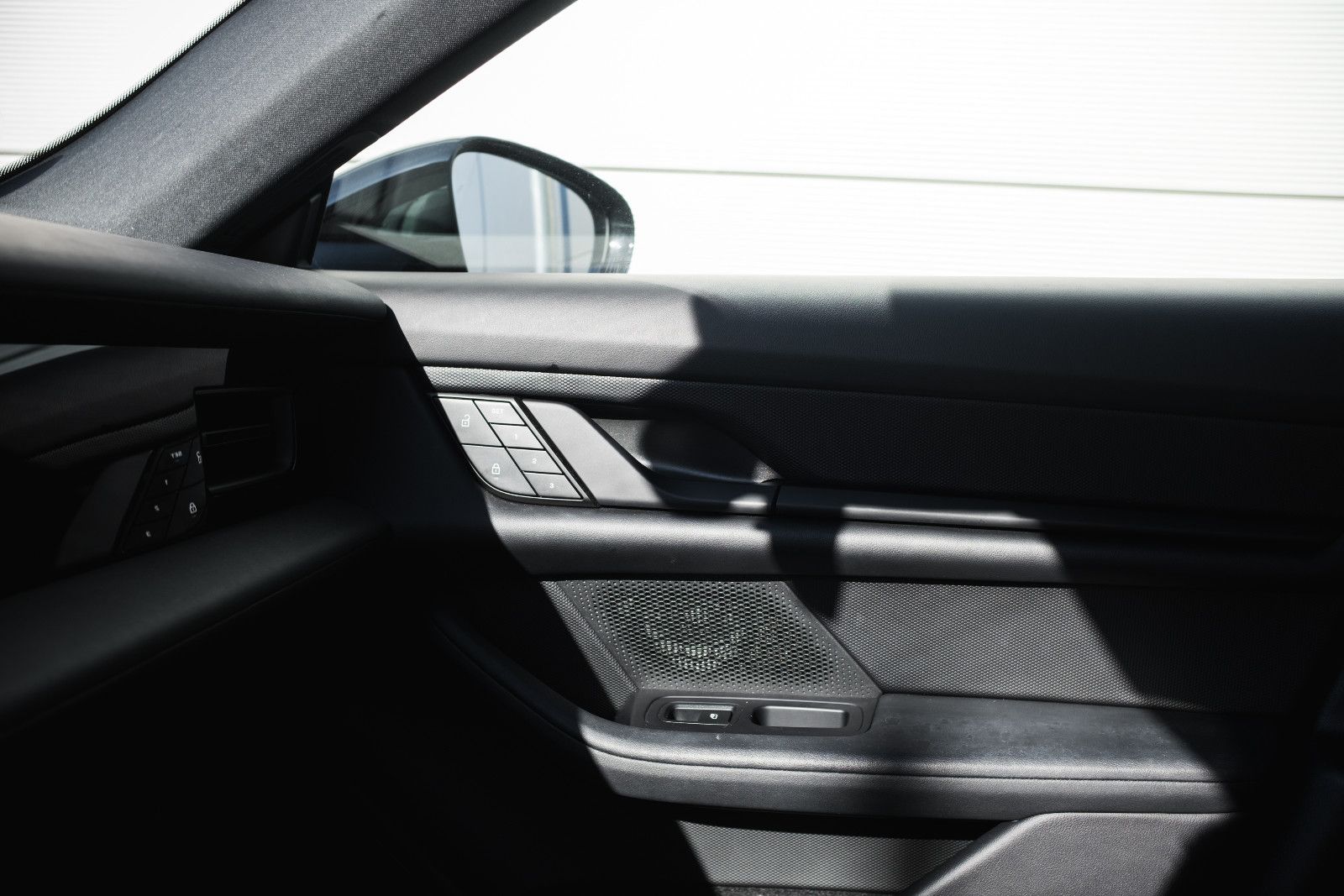 Fahrzeugabbildung Porsche Taycan Sport Turismo-Pano-PerformBatt.-WP-PASM
