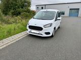 Ford Tourneo Courier 1.5 TDCi 74kW Ambiente Ambiente - Ford Tourneo Courier: Ambiente