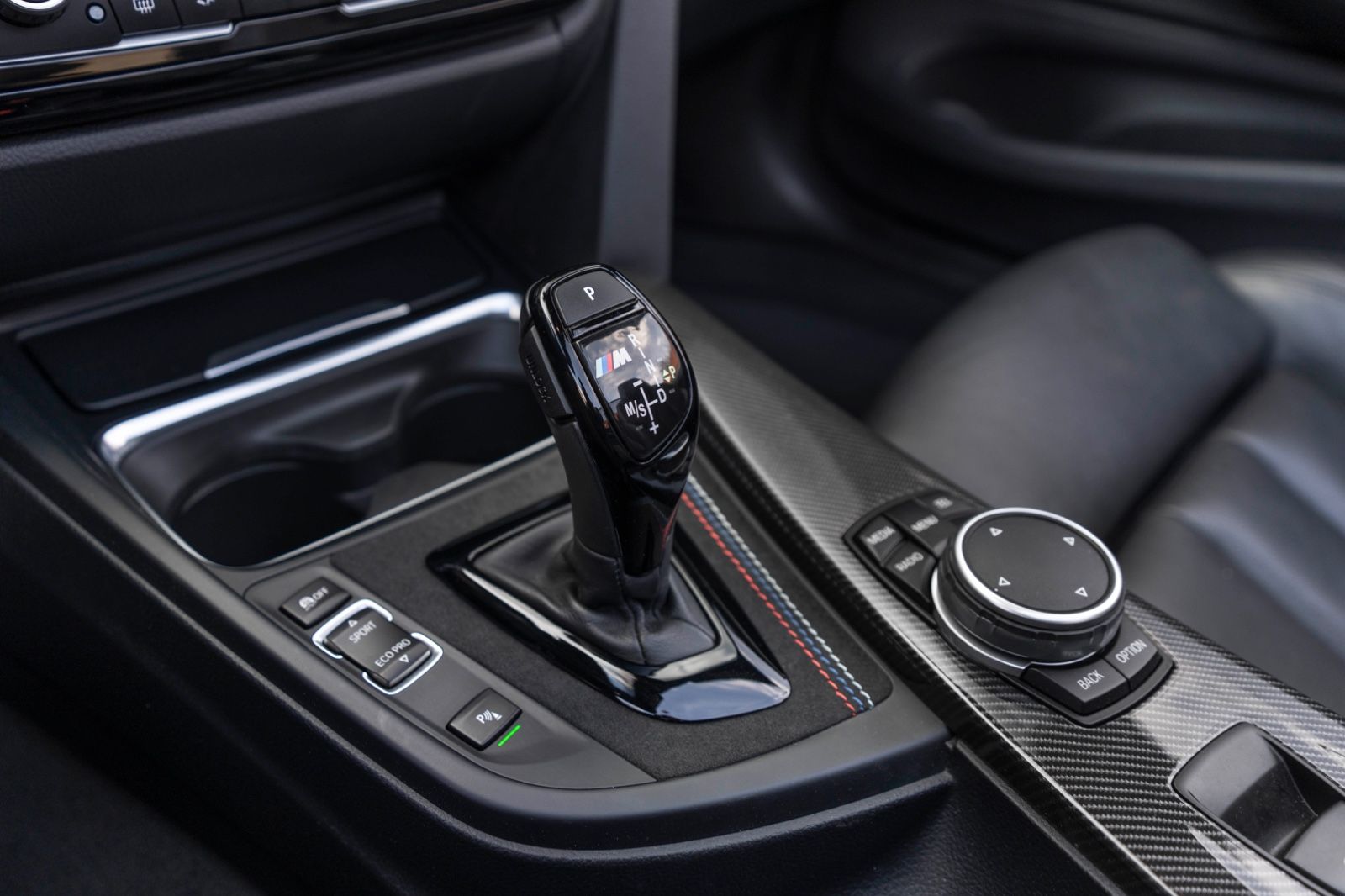 Fahrzeugabbildung BMW 435I Cabrio M-PERFORMANCE H&K KAM NAV ALC CARBON
