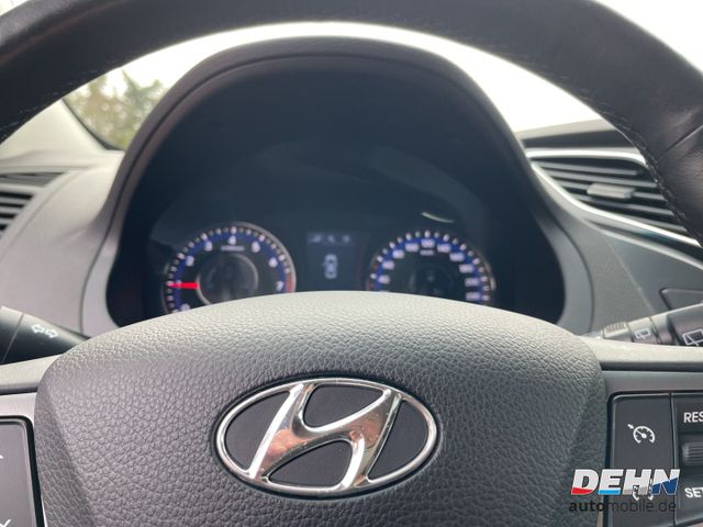 Hyundai i40 1.6 GDi blue Trend Navi-Paket