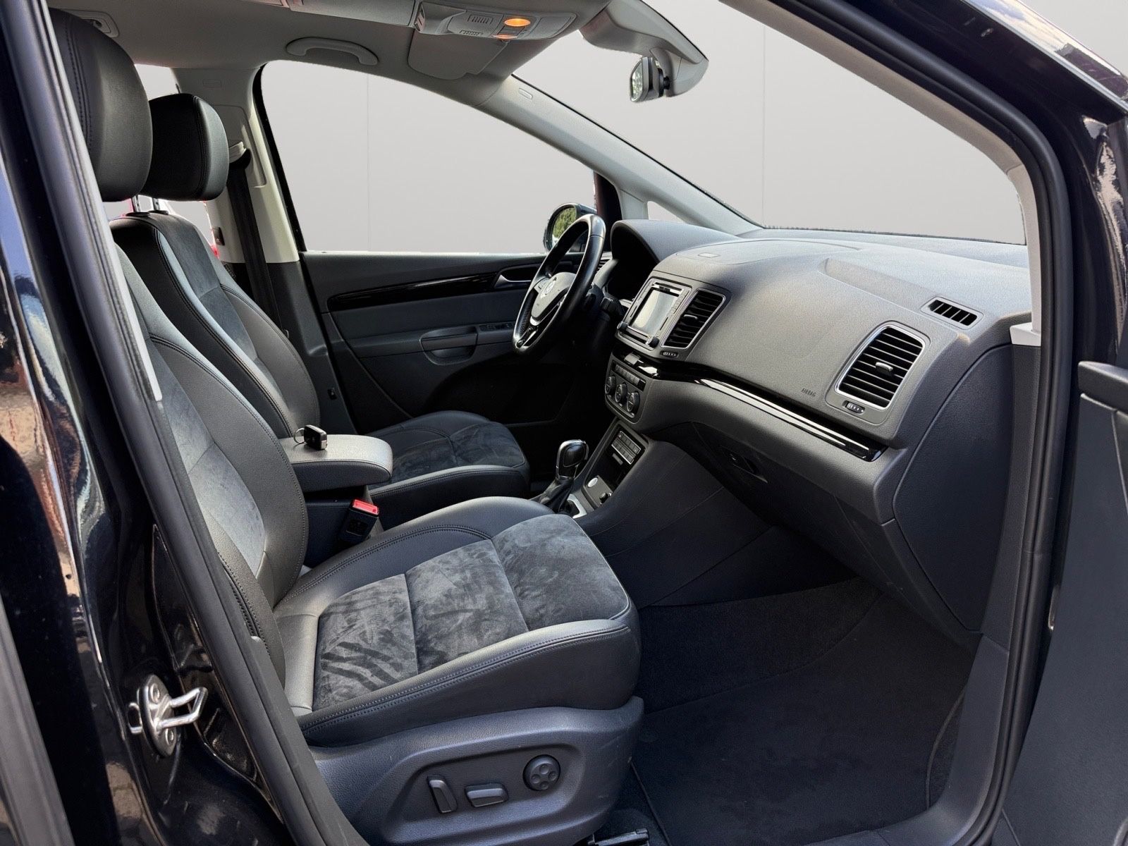 Fahrzeugabbildung Volkswagen Sharan Highline BMT/Start-Stopp