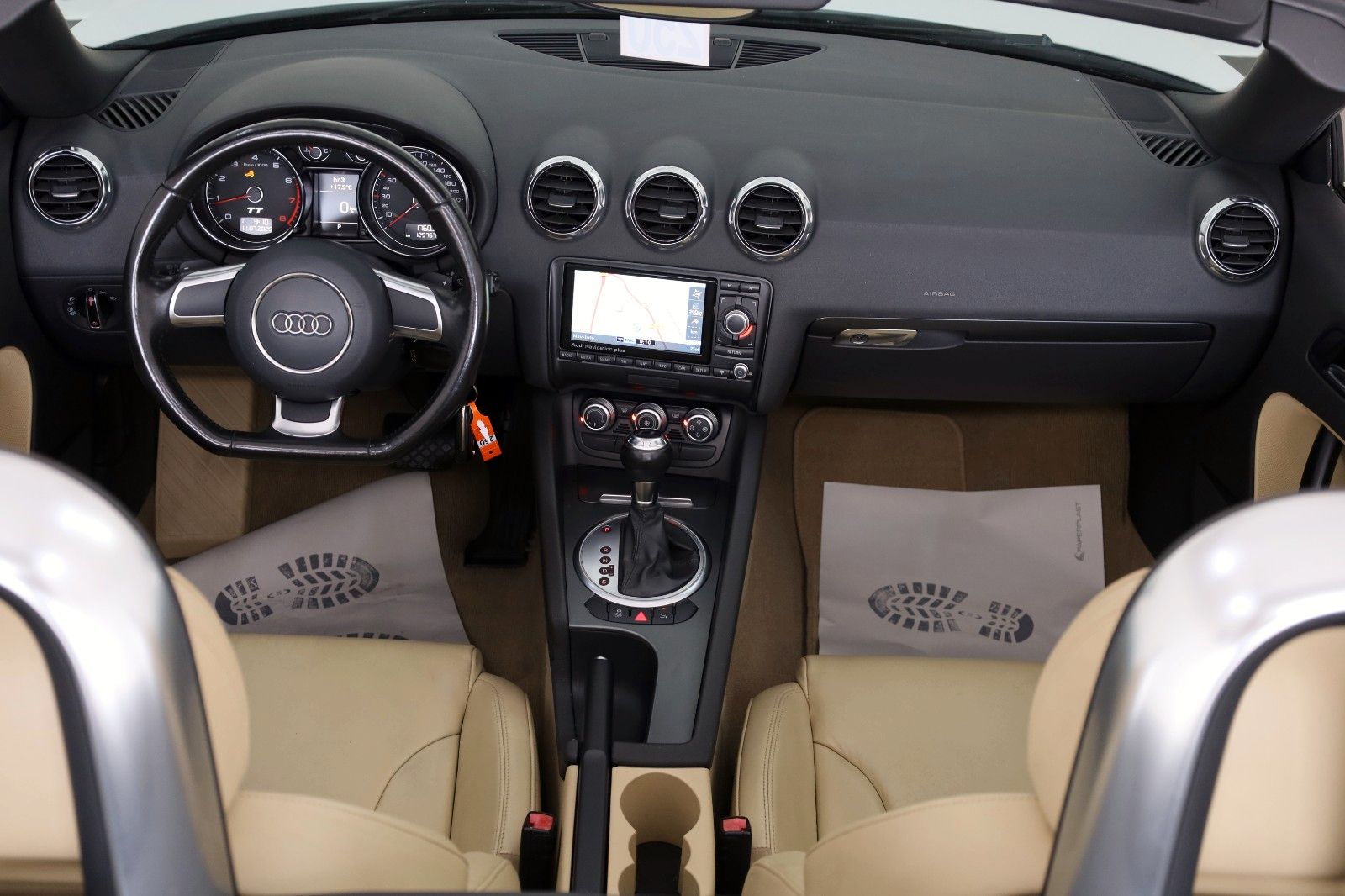 Fahrzeugabbildung Audi TT 2.0 TFSI Roadster Leder,Navi,Xenon,SH,SR+WR