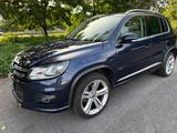Volkswagen Tiguan 2.0 TSI DSG 4MOTION Allrad R-Line - Volkswagen Tiguan: Dsg