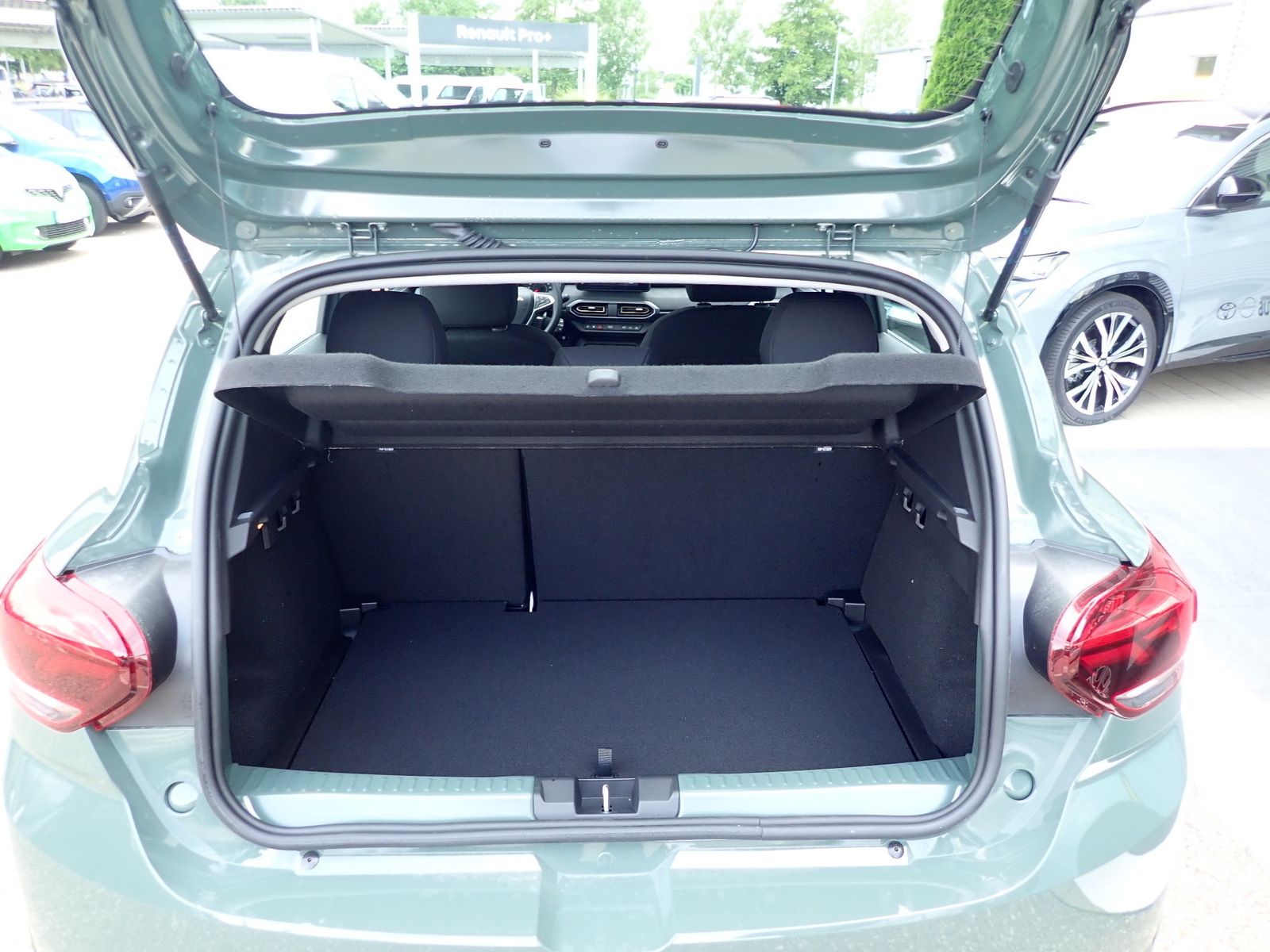 Fahrzeugabbildung Dacia Sandero Stepway Extreme TCe 90 CVT