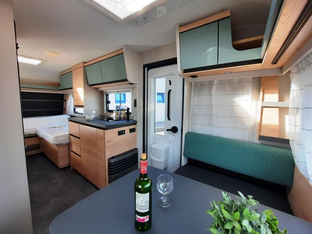 Fahrzeugabbildung Dethleffs Camper 460 EL Verfüg. /Sparen Sie 1.716,- €