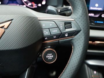 Fahrzeugverkauf 15 Cupra Terramar 1.5 eTSI 110 kW AHK HeadUp DCC Sennheis