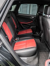 Fahrzeugabbildung Porsche Macan 2,0 Ltr. |21 ZOLL|PASM|PTM|ABD