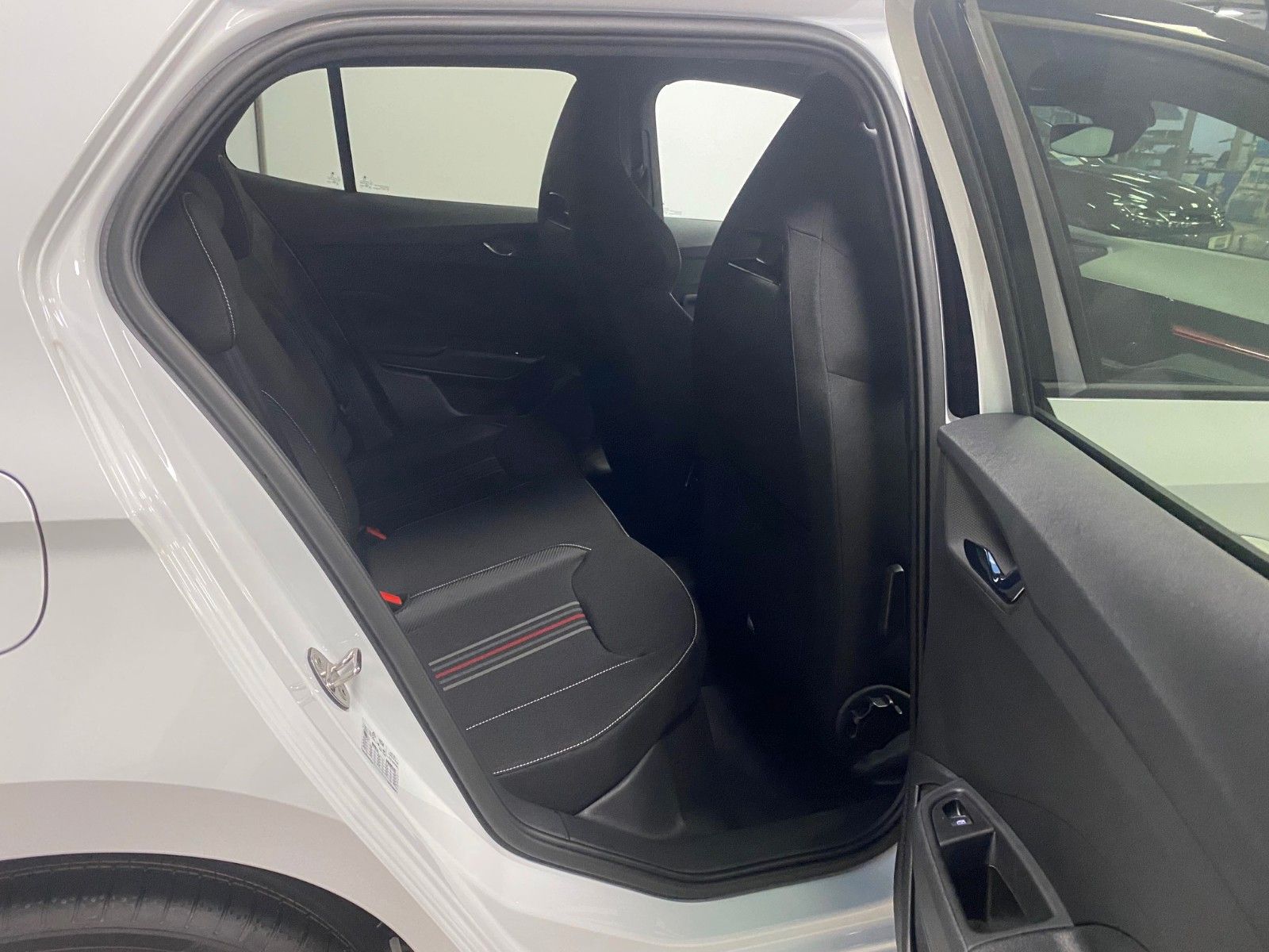 Fahrzeugabbildung SKODA Fabia 1.0 TSI DSG Monte Carlo+KAMERA+AppCon+PDC+