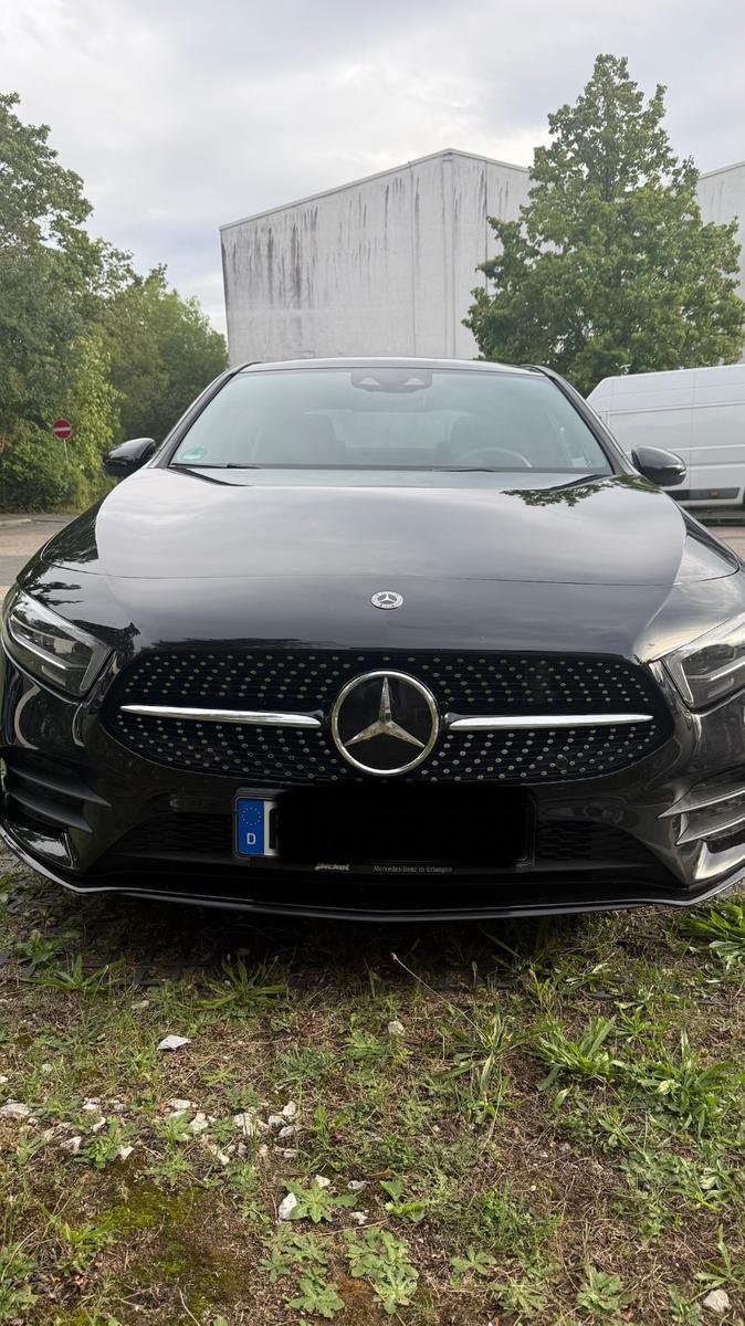 Mercedes-Benz A 250 4MATIC DCT AMG-PANO-BURM-NIGHT