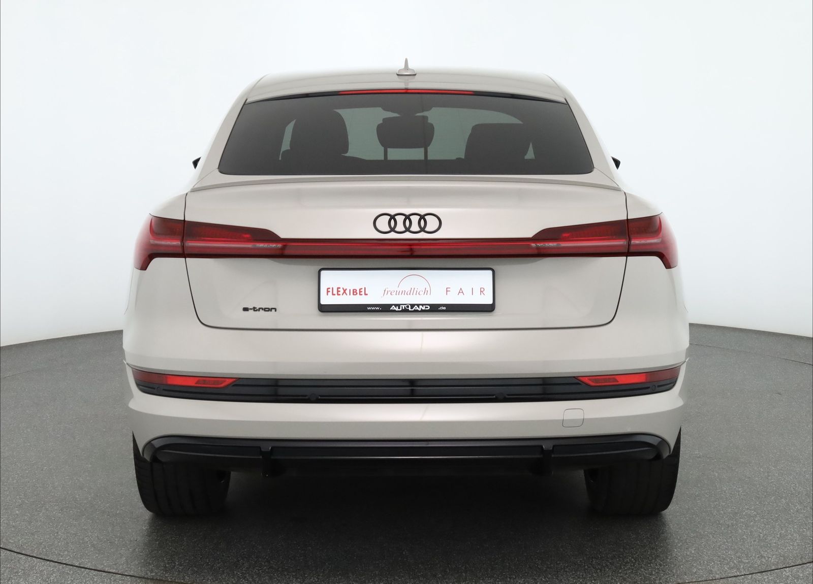 Audi e-tron Sportback 50 quattro S line LED Navi foto 4