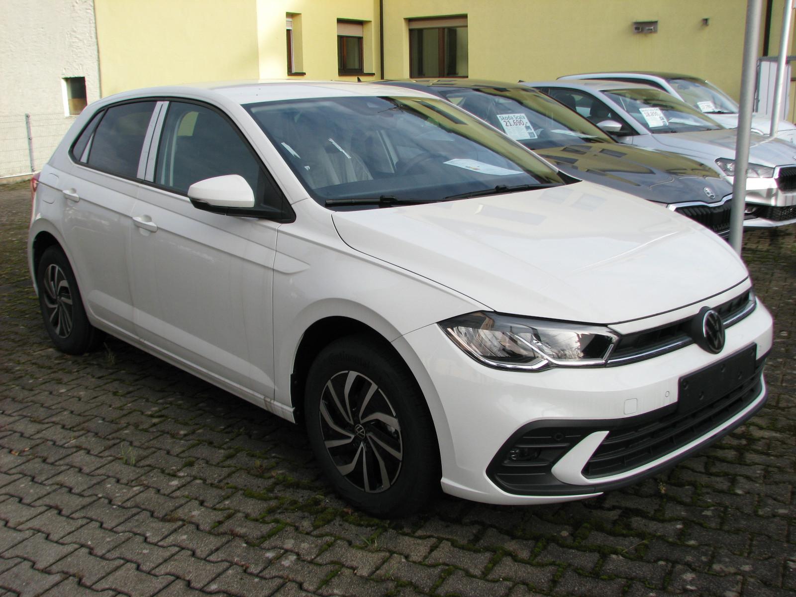 Volkswagen Polo VI Life 70KW LED Radio Klima Sitzh. PDC+Kam