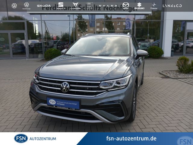 Volkswagen Tiguan Allspace 2.0 TDI Elegance 4M DSG AHK HUD