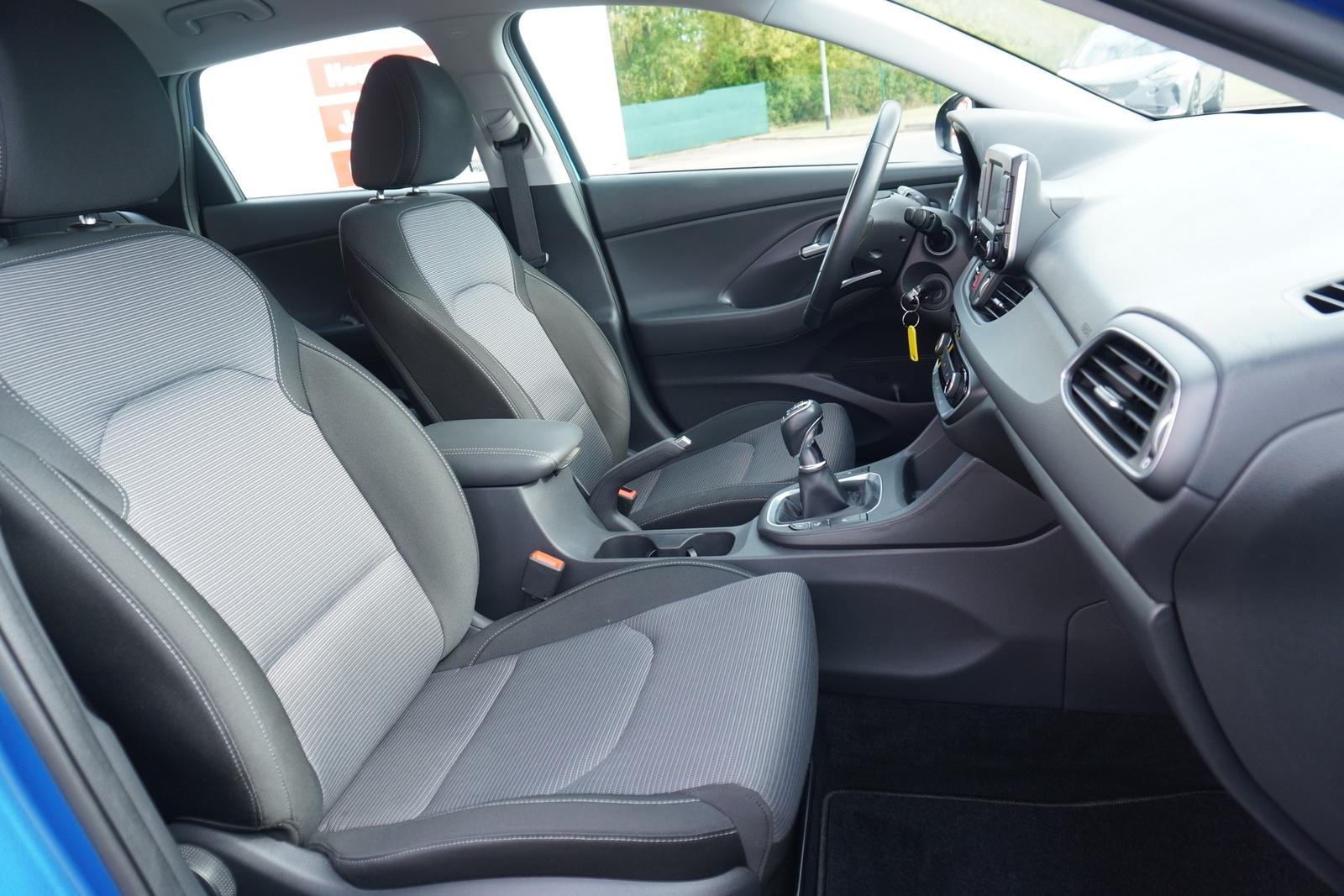 Hyundai i30 Kombi 1.0 T-GDI Klima Tempomat SHZ PDC