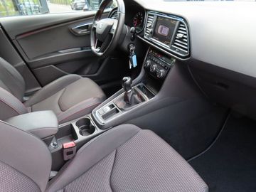 Fotografie 7 des Seat Leon Sportstourer FR 1.4 TSi Navi Kamera LED
