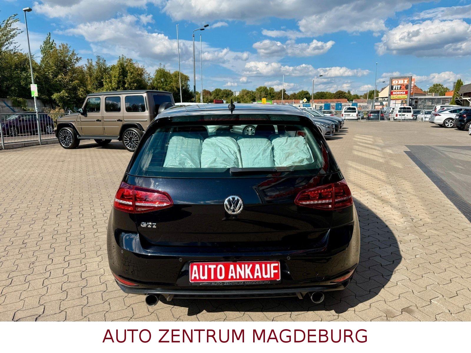 Volkswagen Golf VII Lim. GTI *BI-XENON*STANDH*DCC*TEMPOMAT*