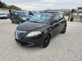 Lancia Ypsilon 1.2 tettuccio panoramico - Lancia Ypsilon mit Panoramadach