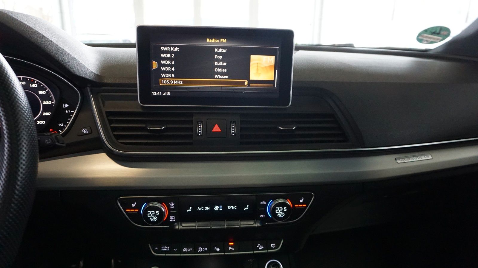 Fahrzeugabbildung Audi Q5 40 TDI quattro sport S line  Plus *VIRTUAL*