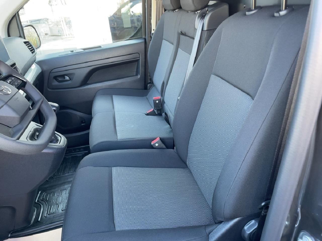 Fahrzeugabbildung Toyota Proace Kasten L2 2.0 D-4D Meister