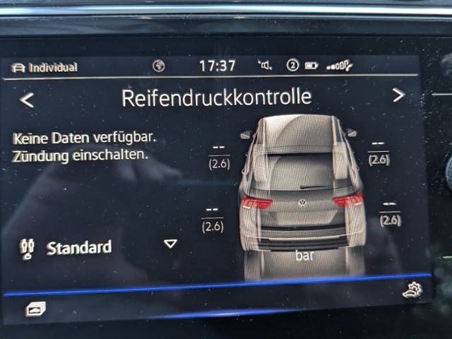 Fahrzeugabbildung Volkswagen Tiguan Life Active 1,5 l TSI DSG Active