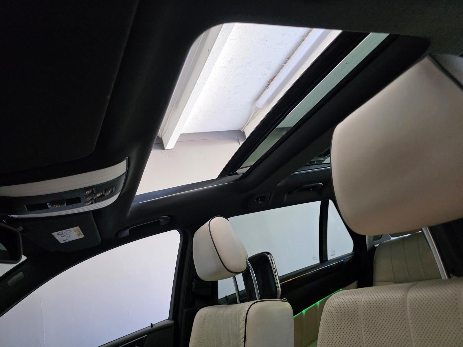 Mercedes-Benz E 350 d T BlueTEC AMG Line | 252 ch | BVA | Toit panoramique | Caméras 360 | DISTRONIC Plus | Cuir ventilé à mémoire | Suspension AIRMATIC