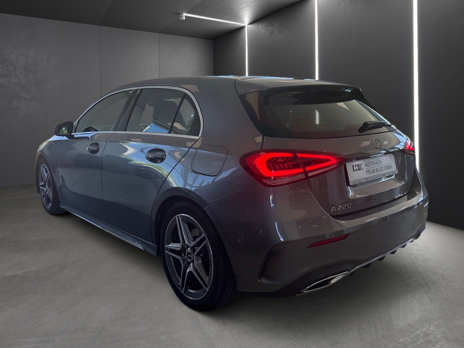 Fahrzeugabbildung Mercedes-Benz A 220 AMG-Line*LED*PDC*Spurhalt*Sitzheizung*MBUX