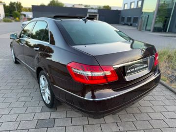 Mercedes E 220 - 4