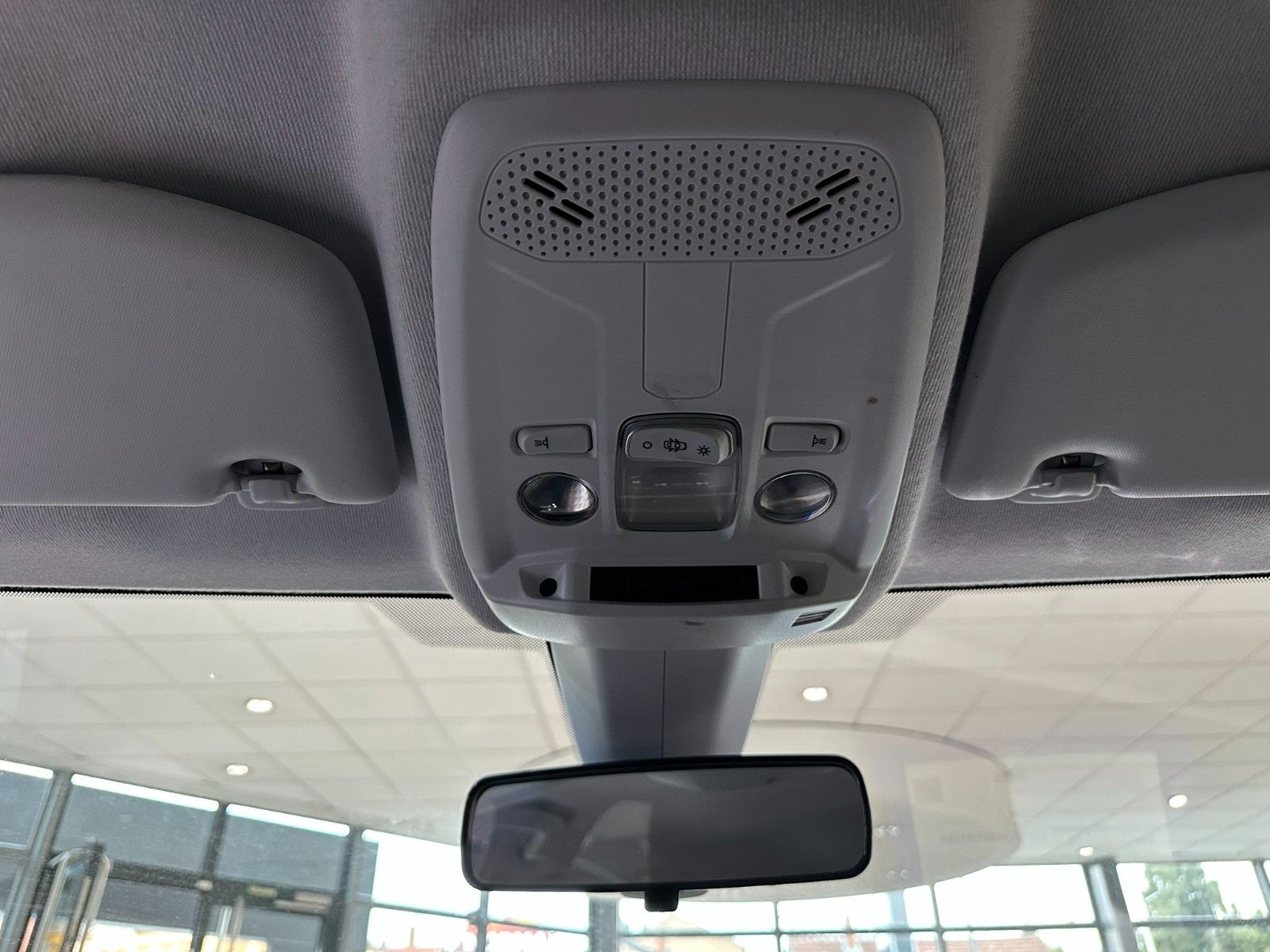 Fahrzeugabbildung Opel Corsa F 1.2 KLIMA/SPURASSISTENT/TEMPOMAT