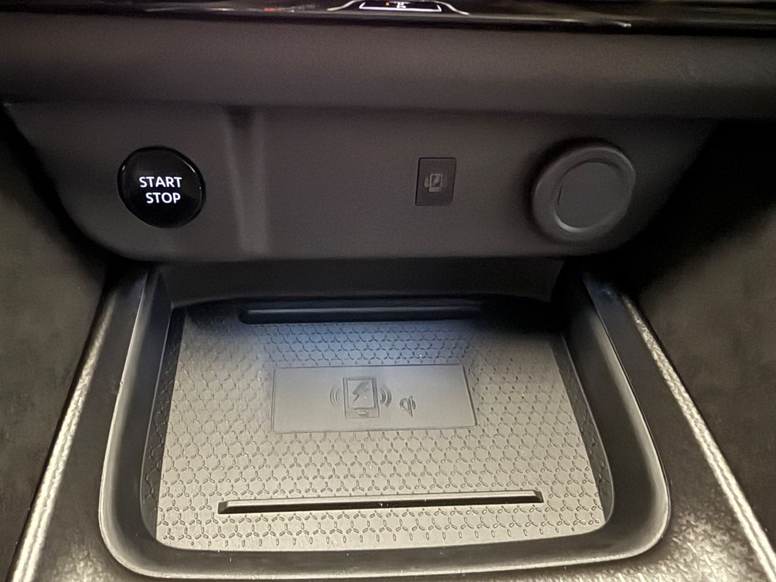 Fahrzeugabbildung Nissan N-Design e-Power 360° Kamera, Leder / Alcantara