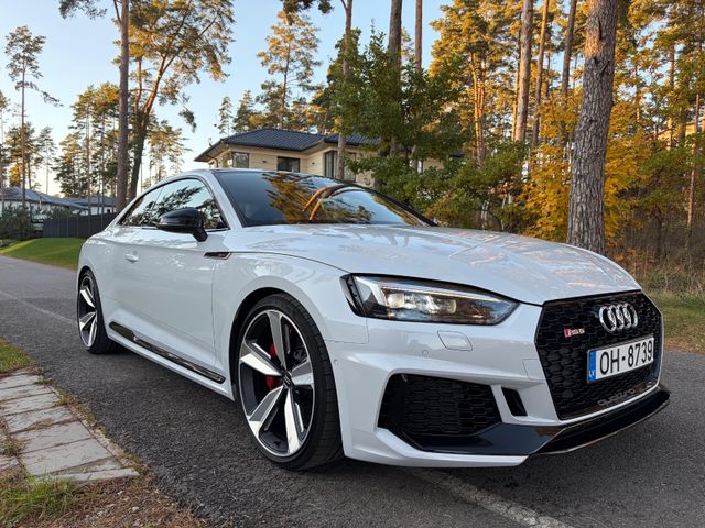 AUDI RS5