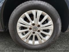 Fahrzeugabbildung Volkswagen T6.1 Multivan Family DSG Navi Standh ACC Cam AHK