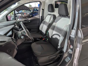 Ford Transit Courier Sport