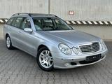 Mercedes-Benz E 320 T CDI Elegance * Anhängerkupplung * - Mercedes-Benz E 320 mit Diesel-Antrieb: Kombi