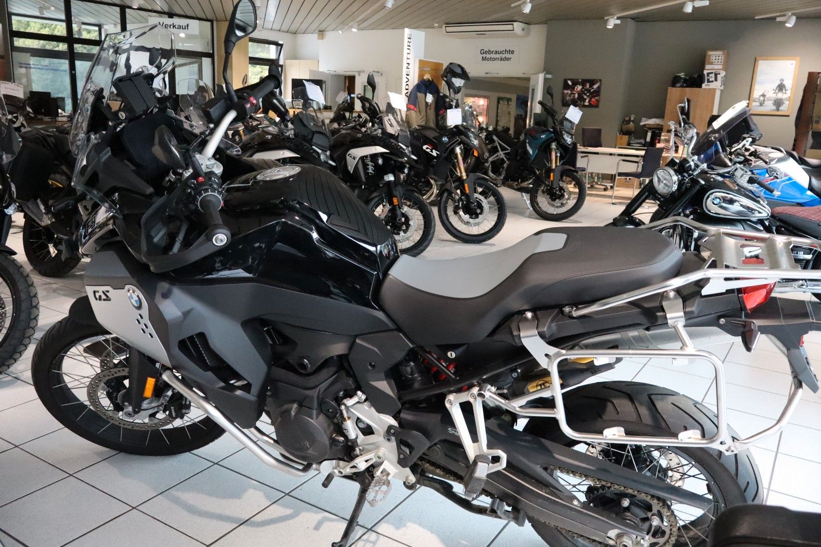 Fahrzeugabbildung BMW F900GS ADV