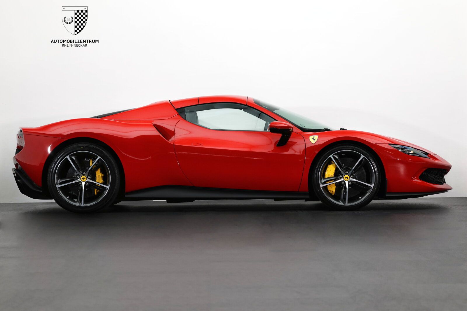 Ferrari 296 GTS - Bild 4