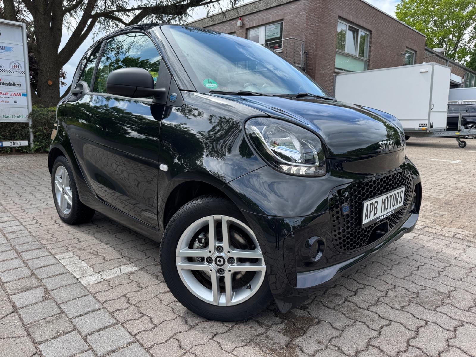 Smart ForTwo EQ 22kW SITZHZG. BLUETOOTH ALU 1.BESITZ